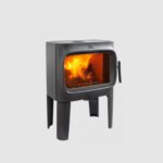 stufa-a-legna-jotul-f305r-ll-bp-10-kw-nera-con-gambe-1.jpg