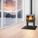 stufa-a-legna-jotul-f305r-ll-bp-10-kw-nera-con-gambe.jpg